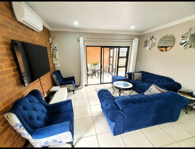 3 BEDROOM TOWNHOUSE FOR SALE IN MONTANA